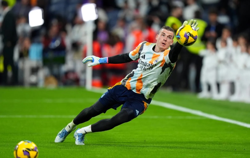 Ảnh bài viết Romano: Lunin có thể rời Real Madrid, ít nhất 3 CLB săn đón