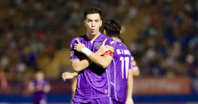 Tiến Linh vẫn là chân sút tốt nhất V-League mùa này.