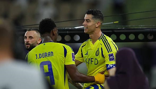 Al-Nassr dễ dàng giành vé vào bán kết AFC Champions League.