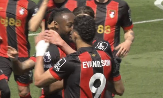 Bournemouth mở tỷ số từ trước