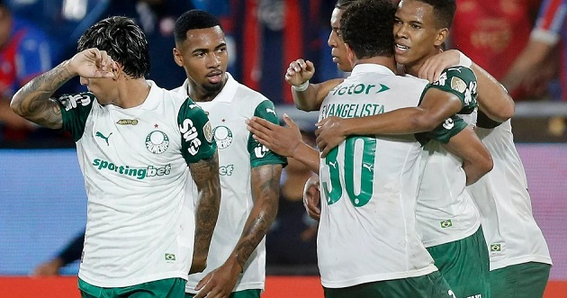 Palmeiras thể hiện sức mạnh với 4 trận toàn thắng.