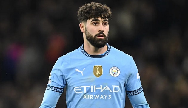 Gvardiol cải thiện, phát triển dưới thời Pep.