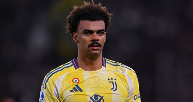 Veiga gây ấn tượng khi khoác áo Juventus dưới dạng cho mượn.