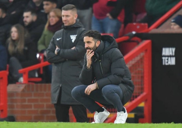 Amorim đau đầu với hàng thủ Man Utd mùa này.