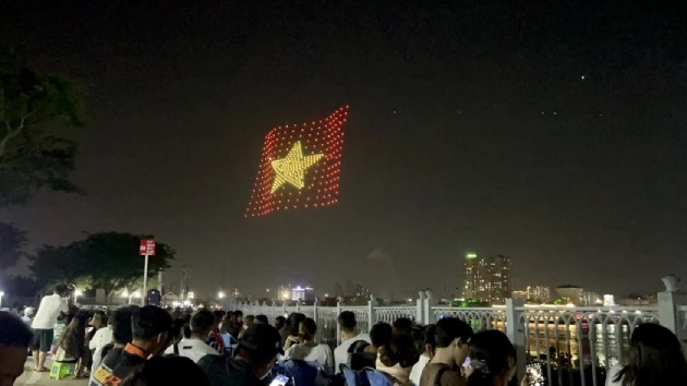 Ảnh bài viết Rực rỡ TPHCM trong đại lễ 30/4: Màn trình diễn 10.500 drone và 30 điểm pháo hoa